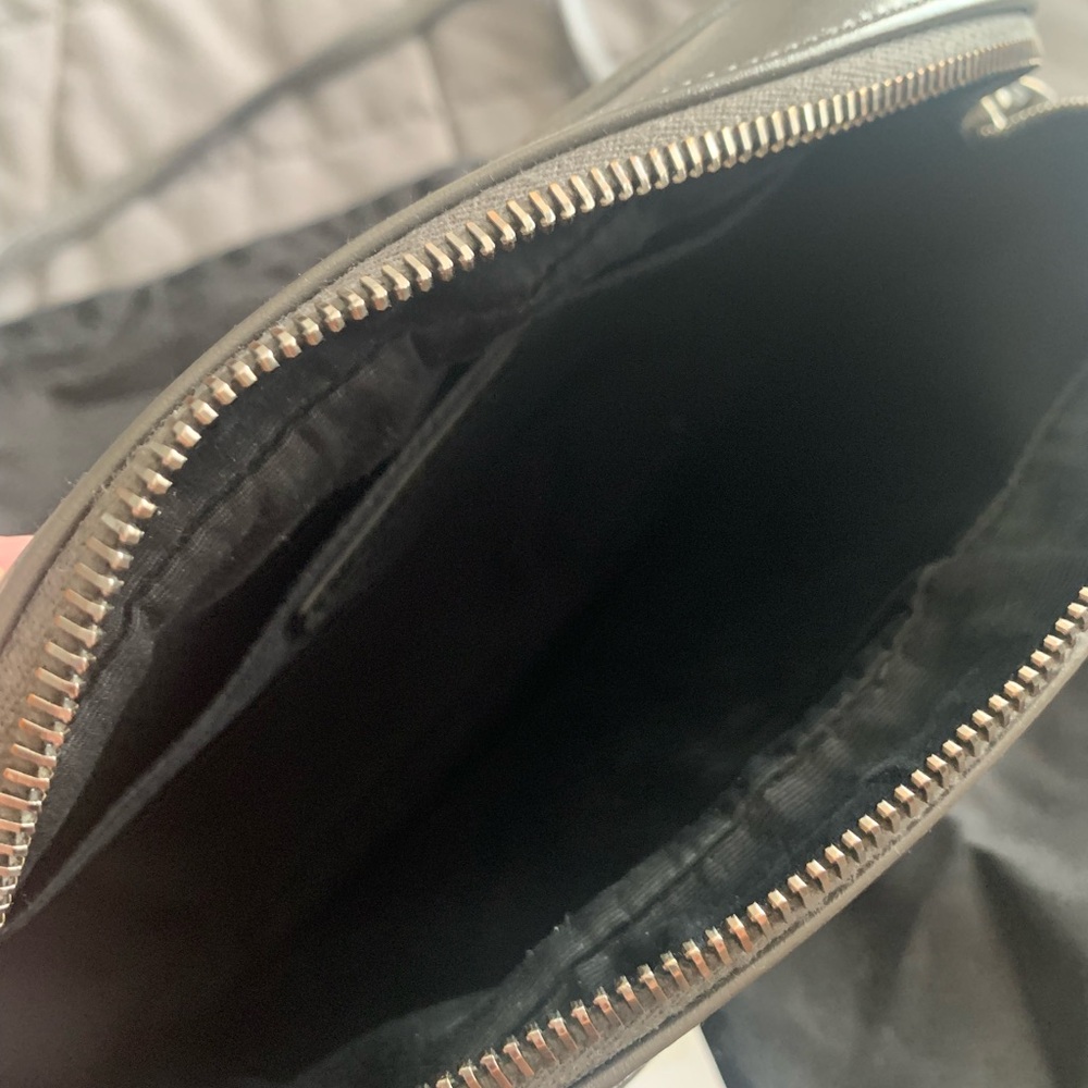 Saint Laurent sand gray color Quilted camera Bag - Picture 4 of 10